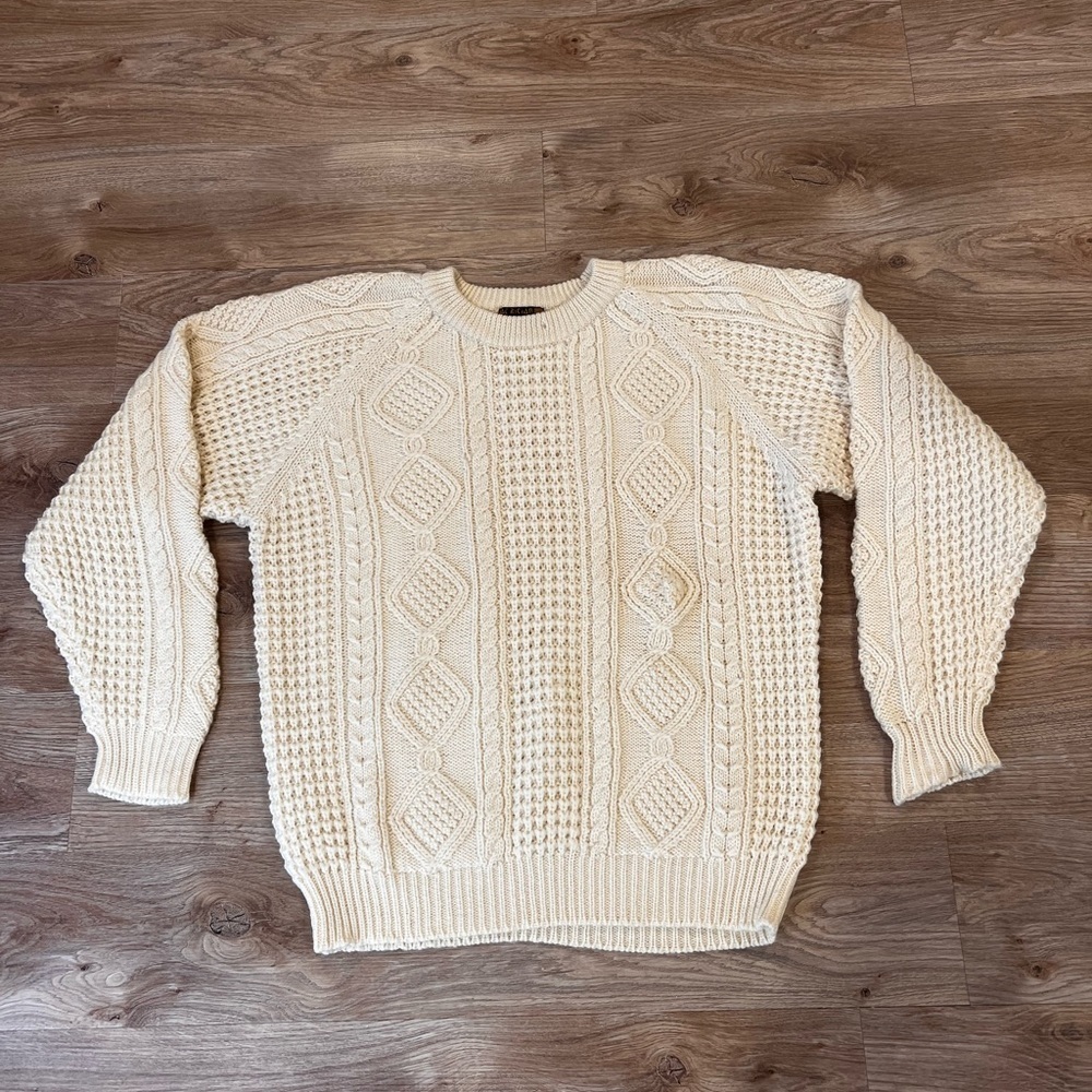 Women’s Hand Knit  Fisherman Wool Sweater Size Large Ivory  Pullover Round Neck